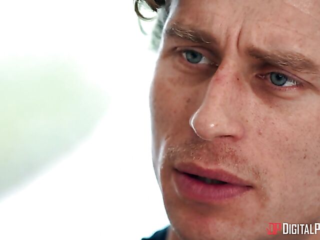 Black-eyed petite girl Janice Griffith gets railed in the bedroom