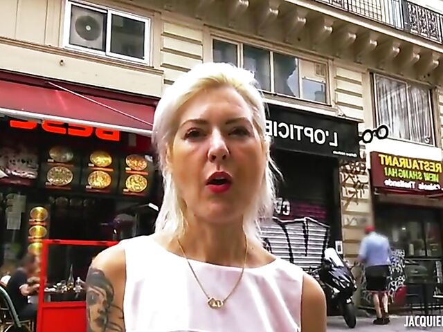 French FFM with two milfs Sophie and Camille