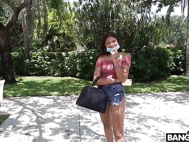 Quarantine bang van ride with asian slut Michelle Anderson