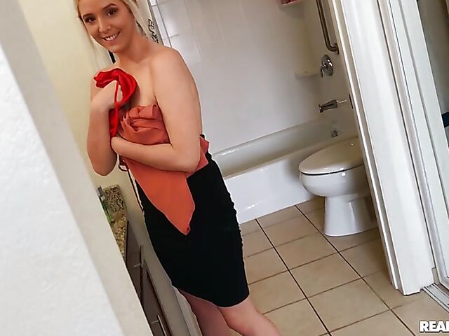 Blonde with big naturals Chloe Kinks loves toys and cock