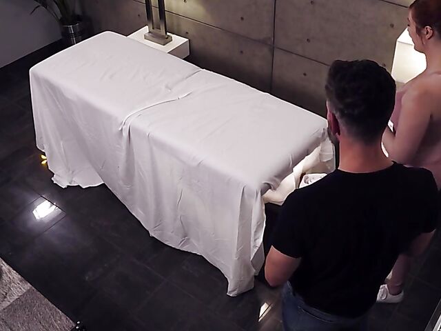 Body massage and milking table hand job at the same time with Valentina Nappi and Lauren Phillips