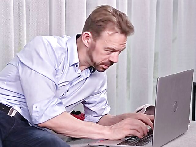 Nice euro DP with enthusiastic Rebecca Volpetti