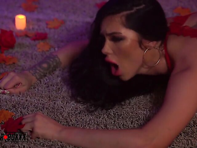 Latex sex in red boots in the dark with hot MJ Fresh