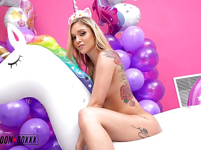 Balloon fetish masturbation on the unicorn with Kali Roses