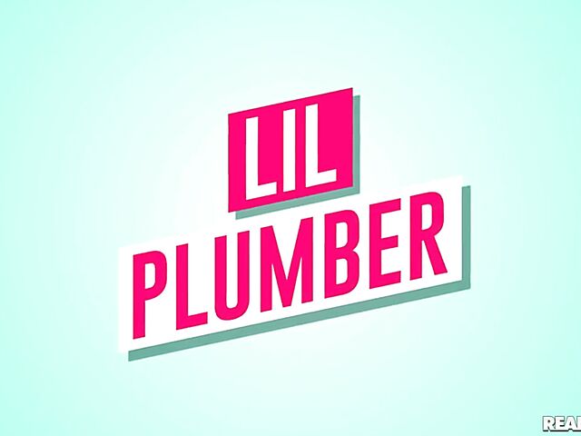 Big tits latina MILF Luna Star fucks the little humping plumber in the kitchen