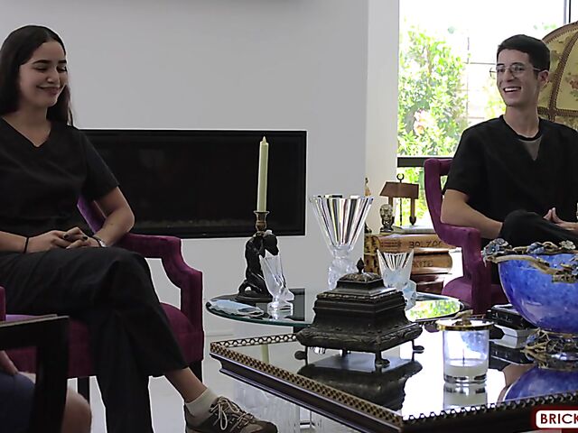 Luz & Ivan - Real couple pool fuck on a sunny afternoon