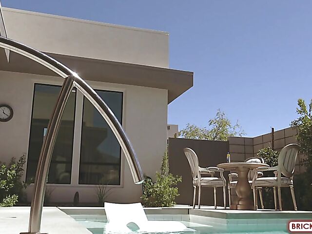 Luz & Ivan - Real couple pool fuck on a sunny afternoon