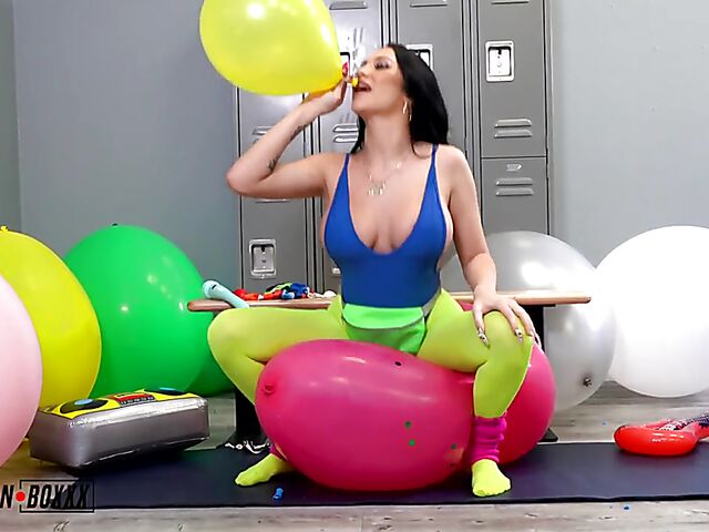 Balloon fetish solo with stacked fitness brunette MJ Fresh