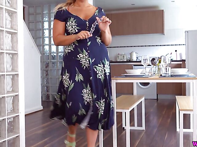 Big titted curvy MILF from New Zealand Beth wants you to watch her masturbate with her dildo