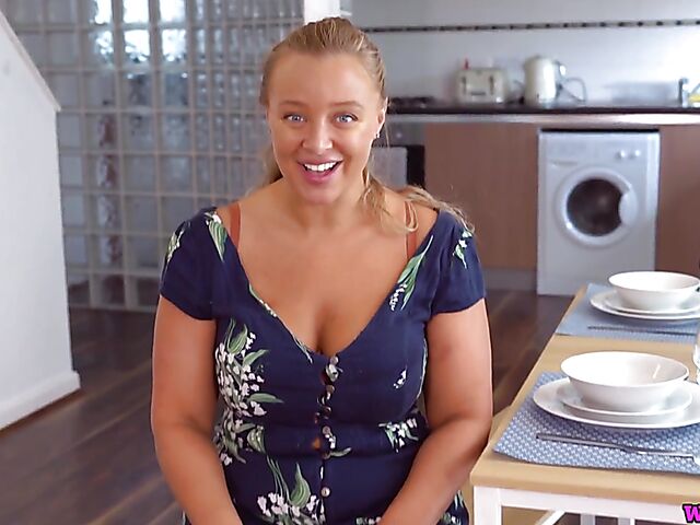Big titted curvy MILF from New Zealand Beth wants you to watch her masturbate with her dildo