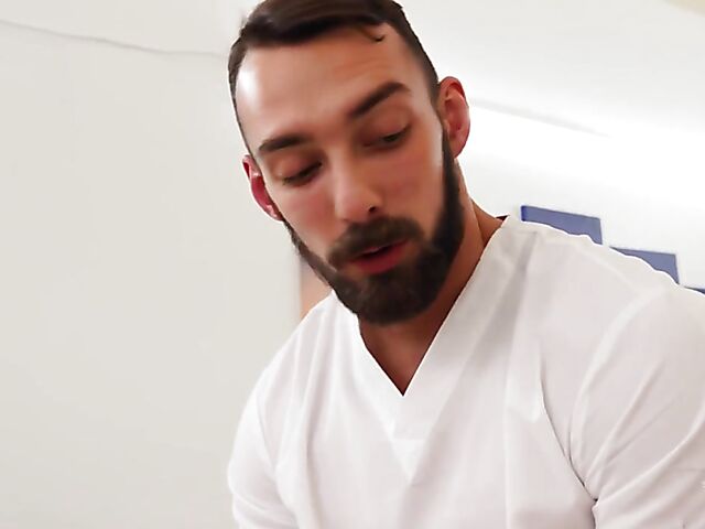 Daisy Taylor - Teen shemale massage and anal with a curious masseur