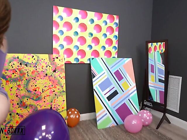 Jessae Rosae - Skinny chick with glasses solo with big balloons