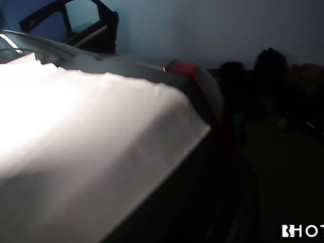 Portuguese masked couple's backseat fuck video