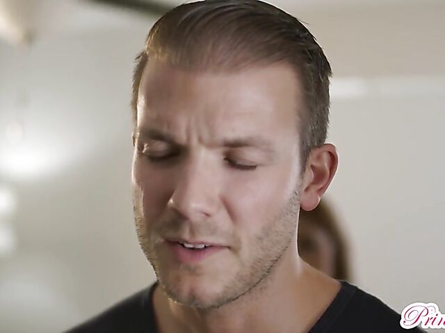 Vanna Bardot - Young bride creampie with her stepbrother