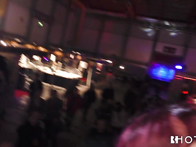 Really hot group stripper stage show at Eros Porto