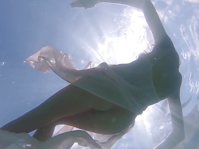 Underwater pussy in an erotic Met Art video with Mango A