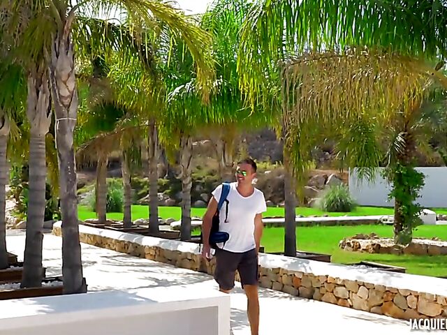 Gangbang anal in Ibiza with horny swinger Lucy Heart