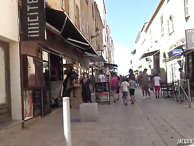 Skinny French MILF DP with 36-year-old Aline