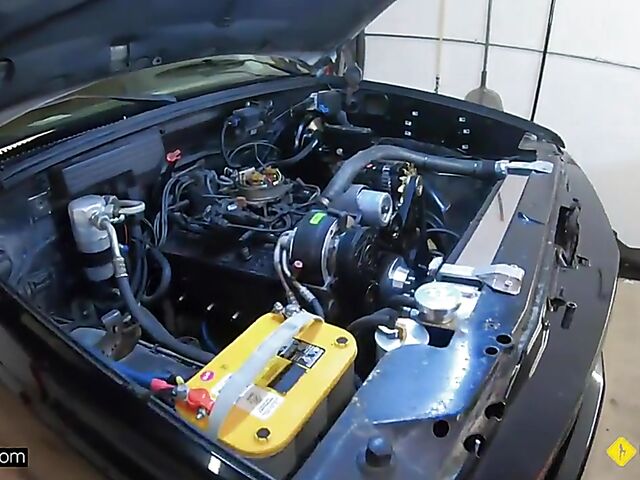 Ally Cooper - POV fucking with a car guru in the mechanic garage