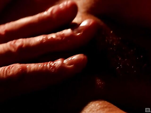 Passionate MILF pornstar Brandi Love gets some loving in the dark