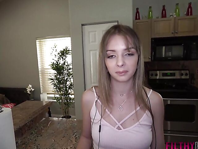 Lola Leda - Cleaning teen POV fucked in the kitchen