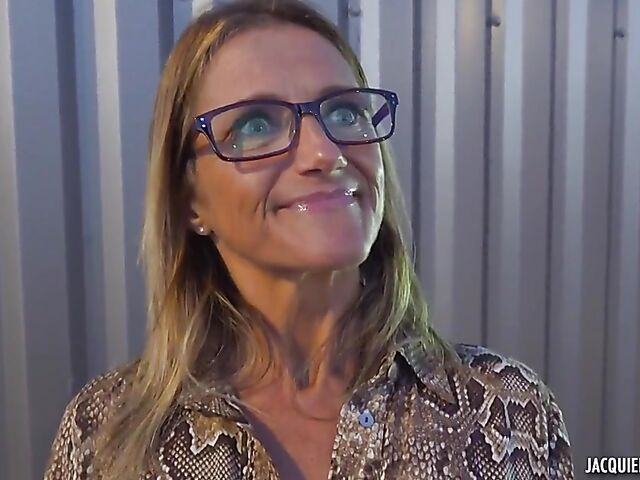 Slim mature French Ophelie is 46 and fucks like a pro