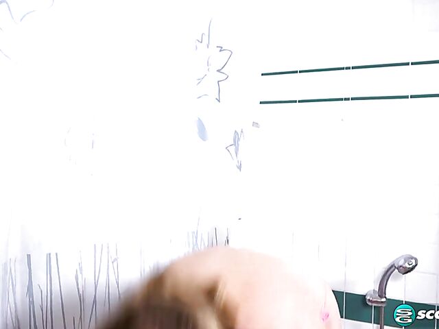 Chubby huge tits solo model Cheryl Blossom bikini try on haul in the shower