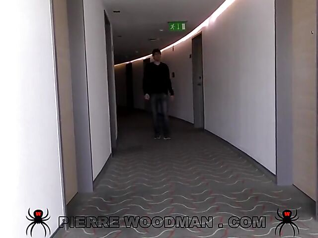 Lena Reif - Pretty girl in bra and boots anal fucked