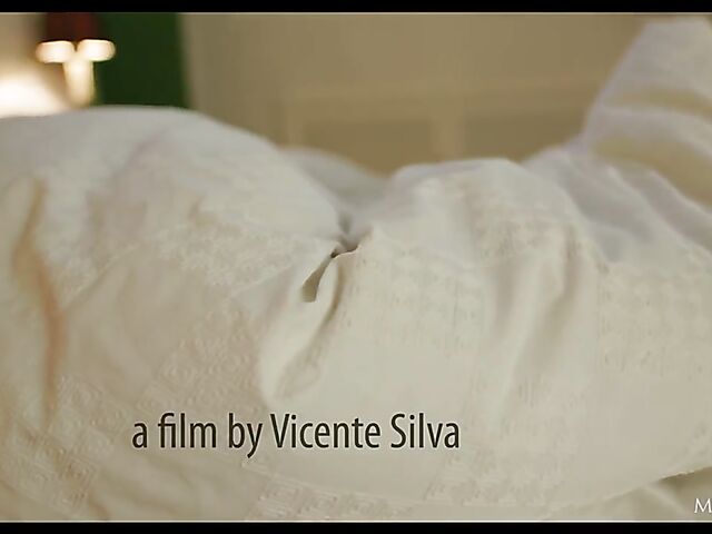 Interview and fingering solo with amazing Agatha Vega