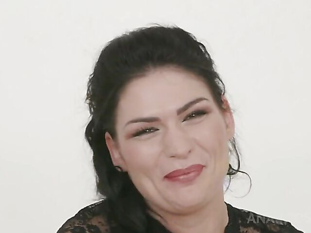 Melisa Cox is more than ready for a black cock in ass