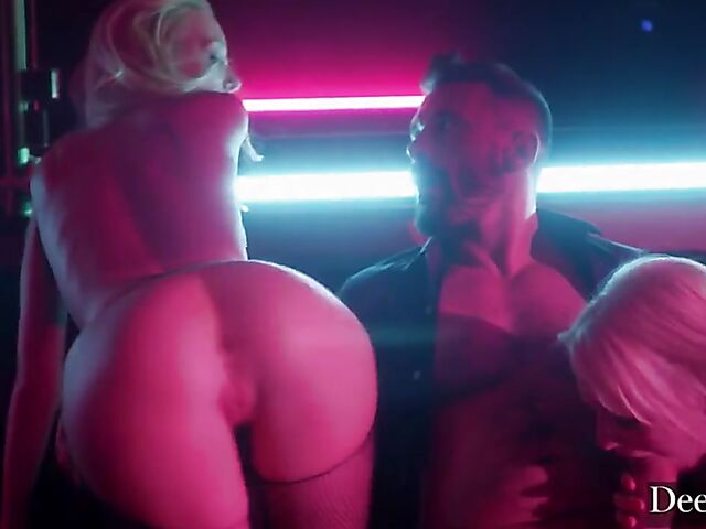 Strip club fuck with two blondes in lingerie Kayden Kross and Kenna James