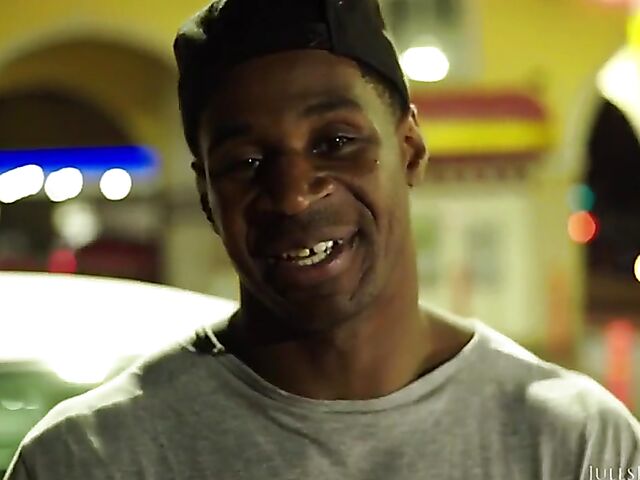 Cute Carolina Sweets' BBC interracial hardcore experience