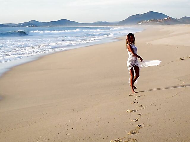 Beautiful solo on the beachfront with sexy Indonesian girl Putri Cinta