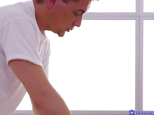 Oily massage room sex with nude and hot Mia Rose