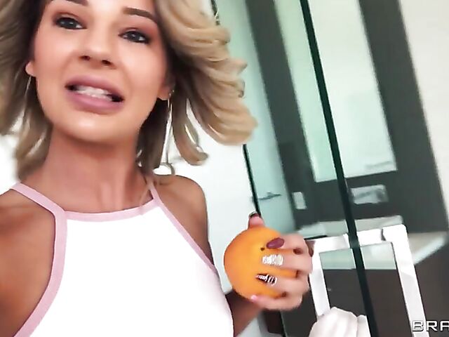 Petite Bella Elise Rose gets her juicy pussy slammed after shower