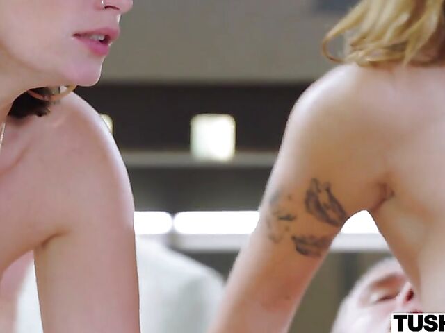 Amazing FFM anal 3-some with big breasted Gabbie Carter and LaSirena69