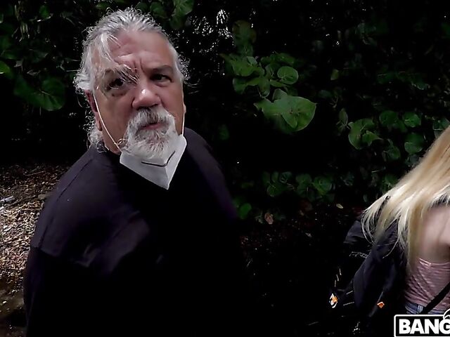 Harlow West - White teen BBC ride in a van in Miami