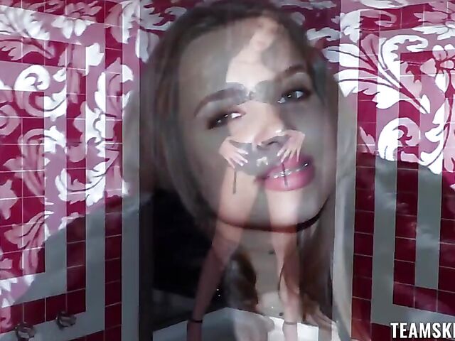 Tiny tits teen Liza Rowe is not that innocent