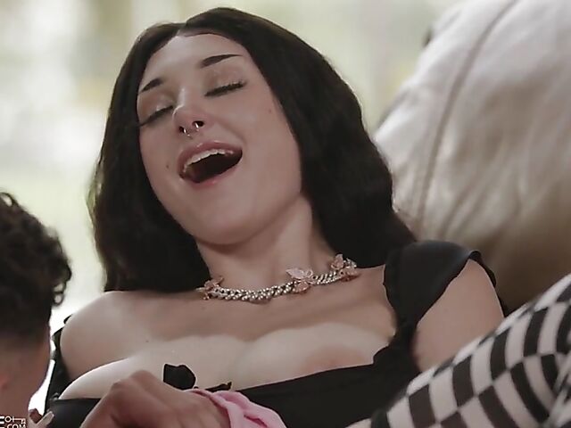 Loud sex in checkered stockings with natural brunette Skylar Vox