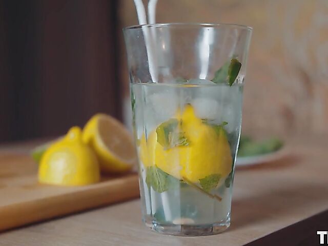 Solo redhead Sienna is full of energy and ready to masturbate