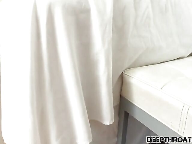 Amazing deepthroat and fuck with Emma Hix