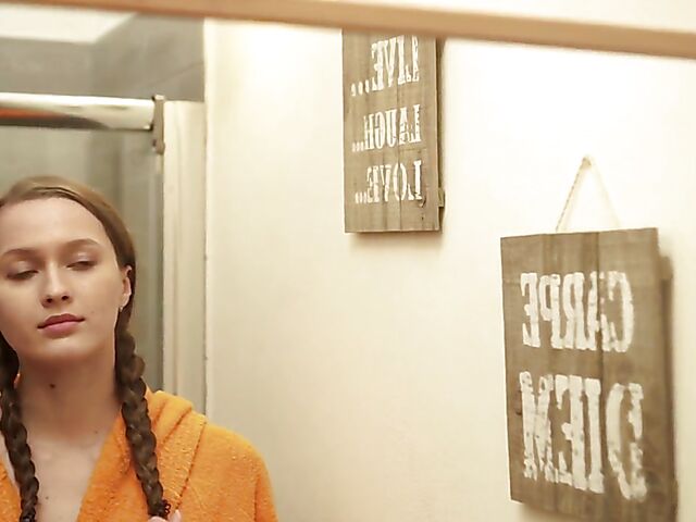 Stacy Cruz posing nude on the bed after shower