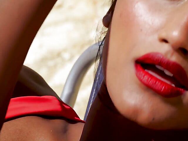 Angel Constance - Brown skin exotic babe solo outdoor