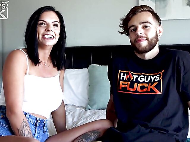 Fake boobs brunette Desiree Nevada having sex with a hot guy