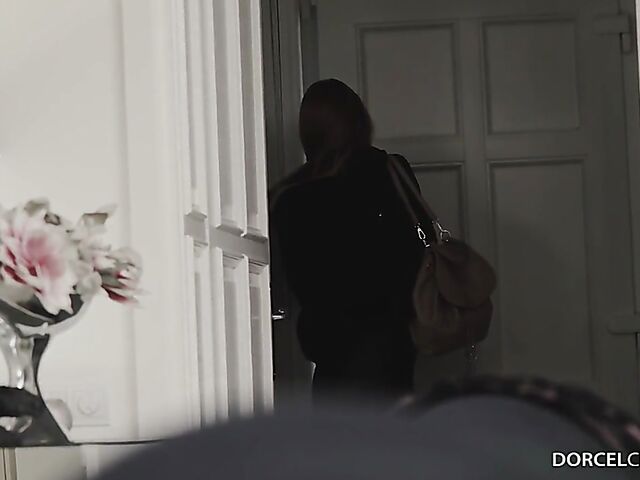 Hot sex in stockings and shoes with stunning Tina Kay