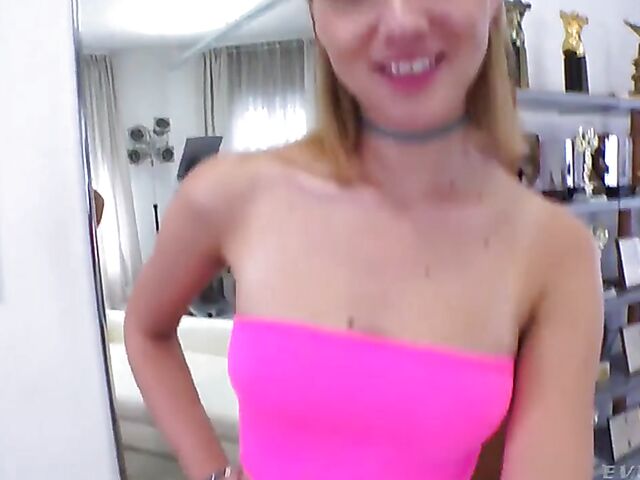 Hardcore casting with cute Latvian chick Oxana Chic