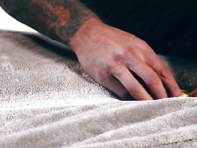 Talking to punk tattoo girl Charlotte Sartre about a car accident and helping her squirt