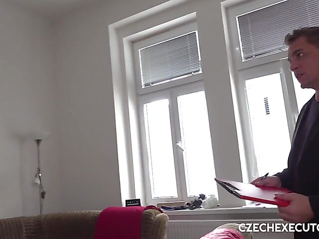 Czech blonde in trouble Ariela Donovan fucks the executor