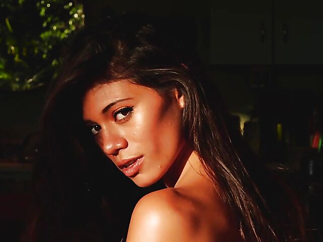 Skinny brunette model with tiny tits Hanna Le posing totally nude