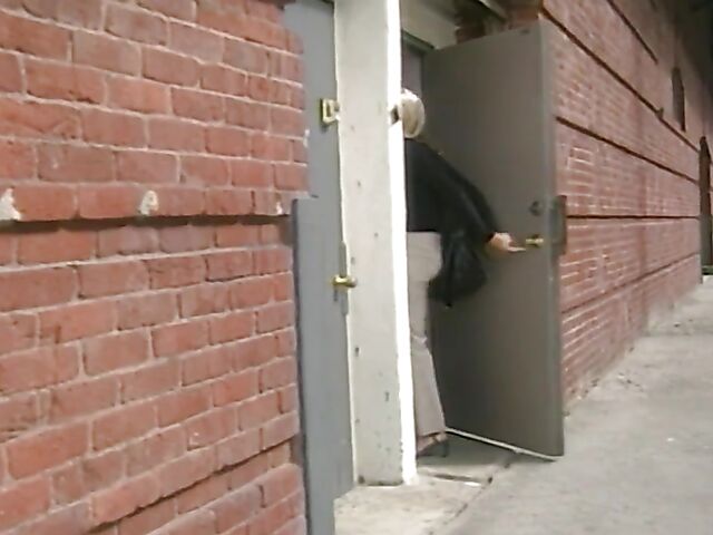 Hot sex with 2000's sexiest babes Farrah and Alexandra Quinn